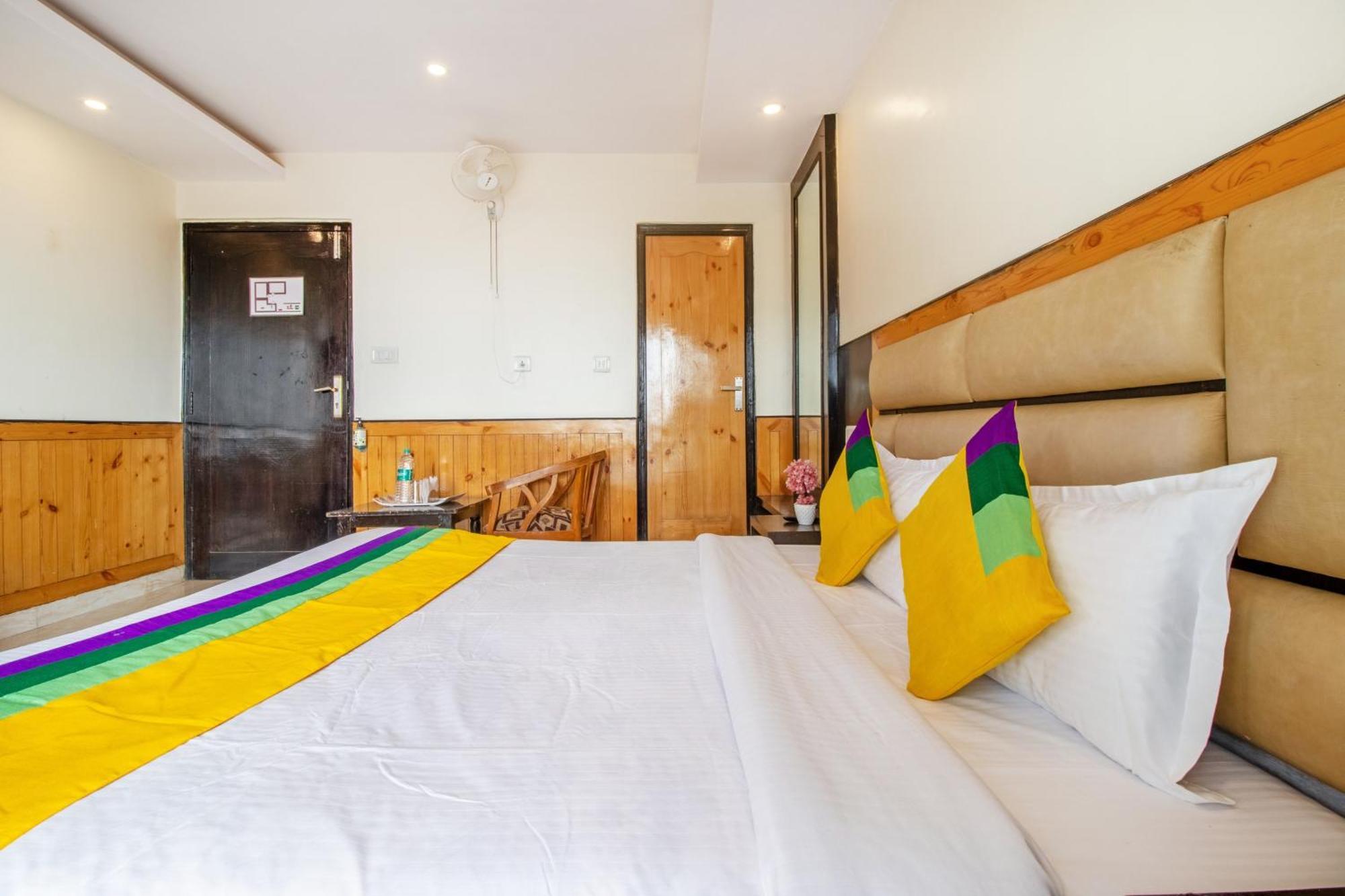 שימלה Itsy Hotels Avantika With Forest View מראה חיצוני תמונה