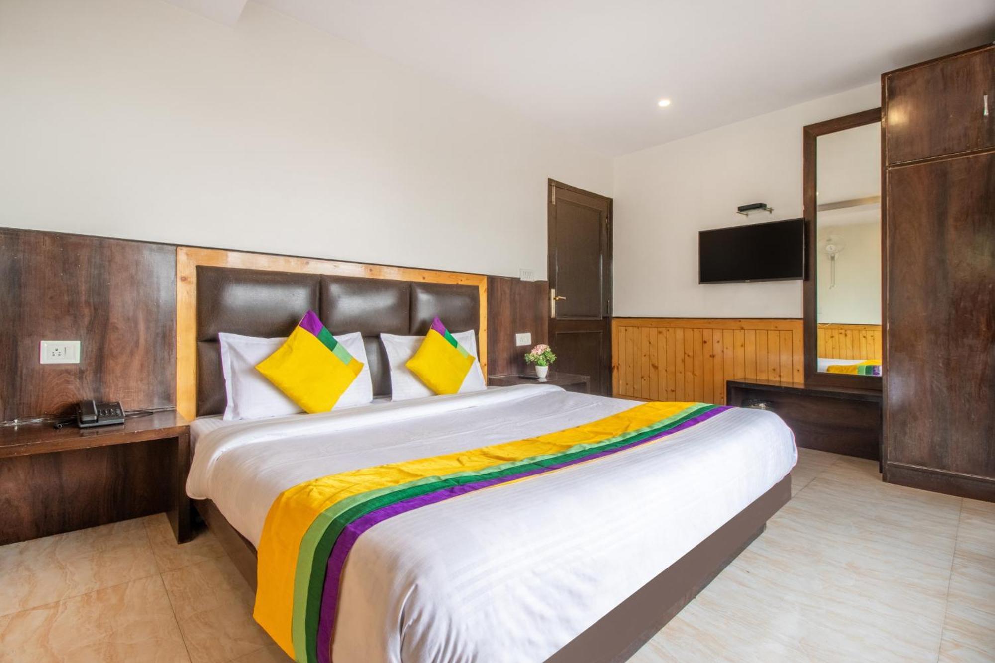 שימלה Itsy Hotels Avantika With Forest View מראה חיצוני תמונה